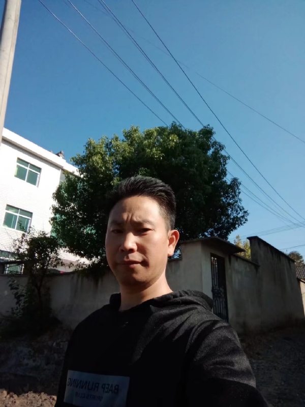 寻缘中的第二张照片--滨州相亲服务中心