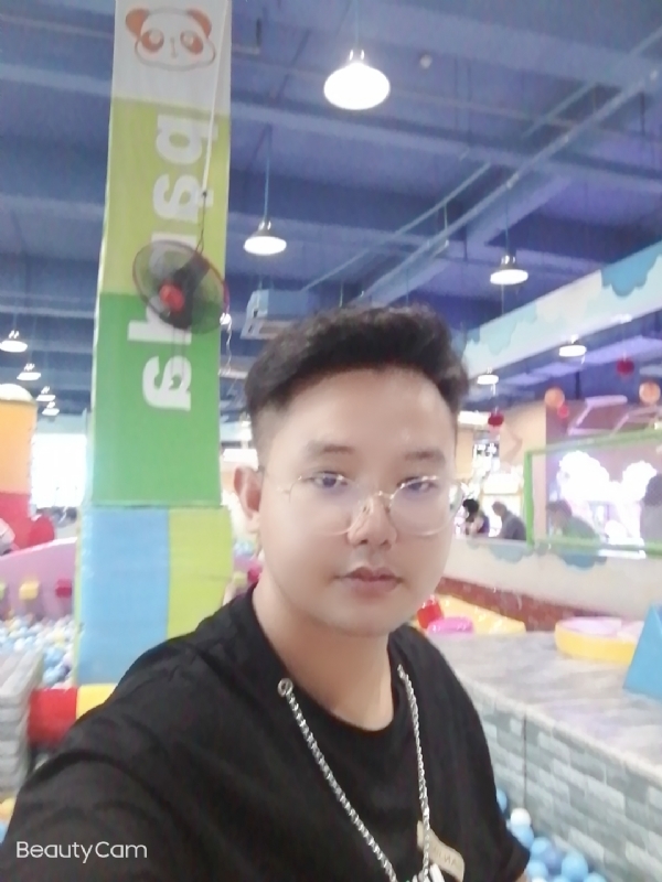 棒哥的第三张照片--滨州相亲服务中心