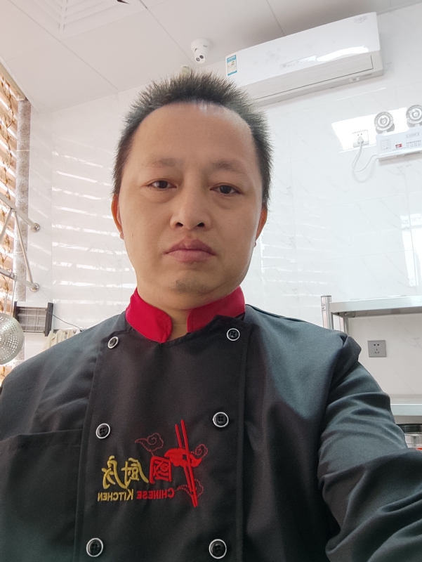 圆梦的第三张照片--滨州相亲服务中心