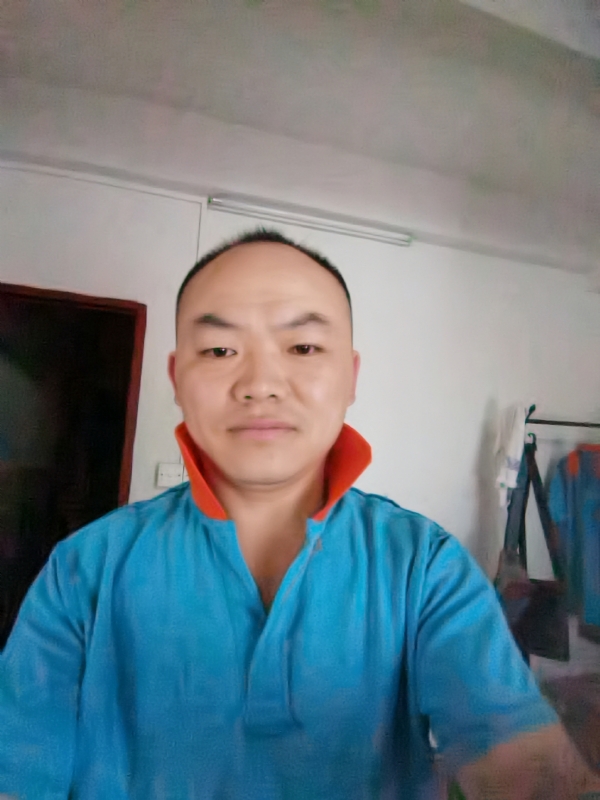 与子携老的第五张照片--滨州相亲服务中心