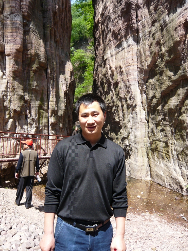 阳光幸福快乐的第三张照片--滨州相亲服务中心