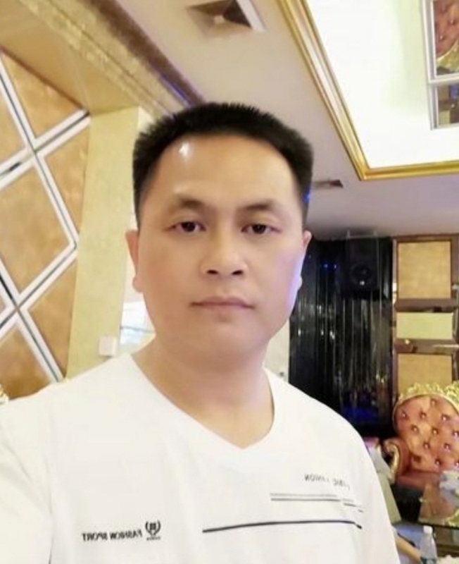 小梁的第一张照片--滨州相亲服务中心