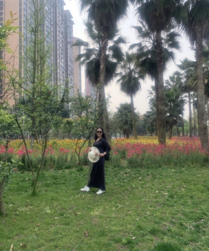 粉墨登场的第一张照片--滨州相亲服务中心