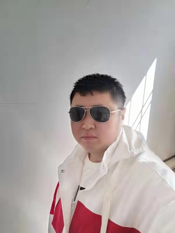 大漠叔叔的第一张照片--滨州相亲服务中心