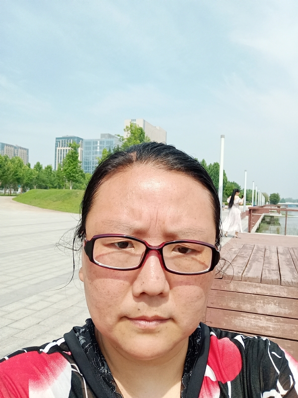 苦乐的第四张照片--滨州相亲服务中心