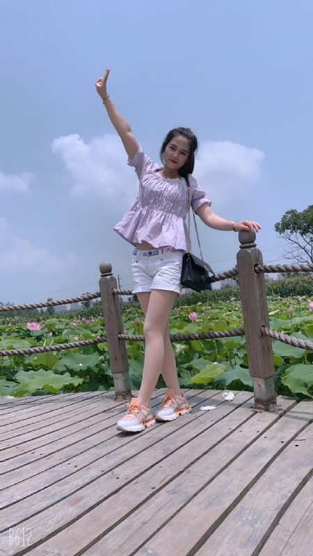 秋水伊人的第二张照片--滨州相亲服务中心