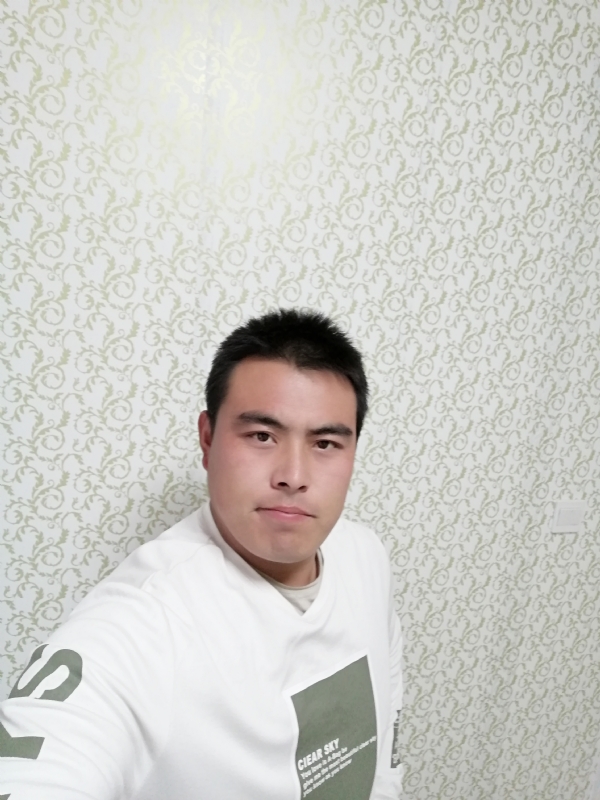 看草莓在跳舞的第一张照片--滨州相亲服务中心