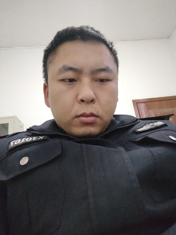 好纠结的第一张照片--滨州相亲服务中心