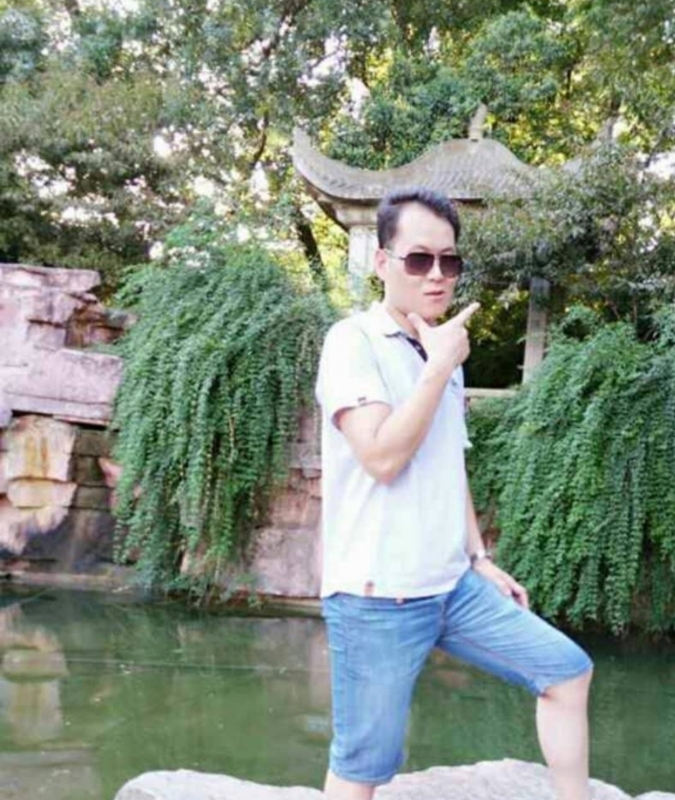 随缘的第一张照片--滨州相亲服务中心