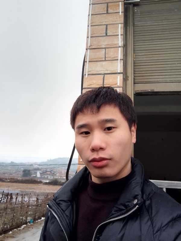 银色的羽翼的第一张照片--滨州相亲服务中心