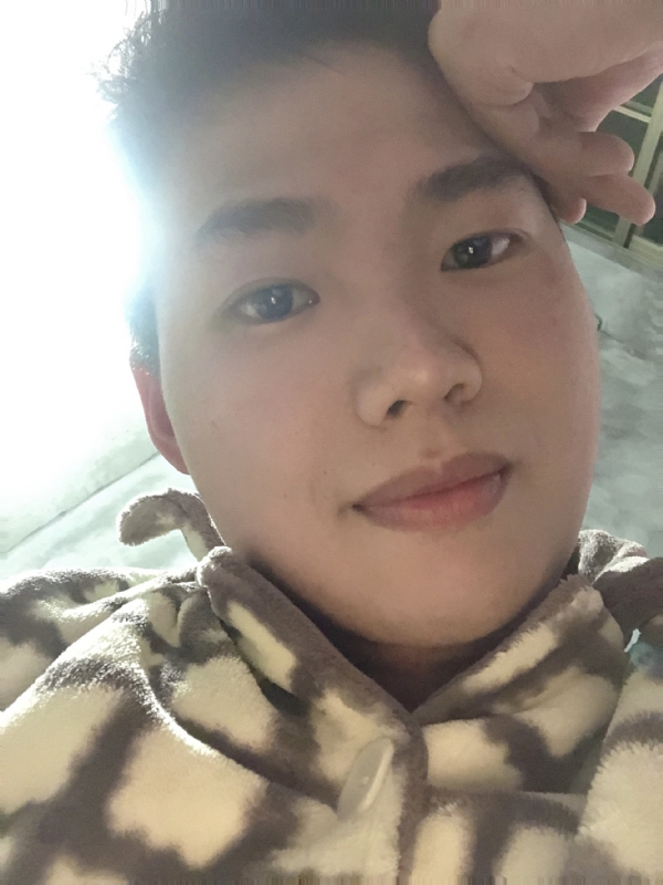 她的第四张照片--滨州相亲服务中心