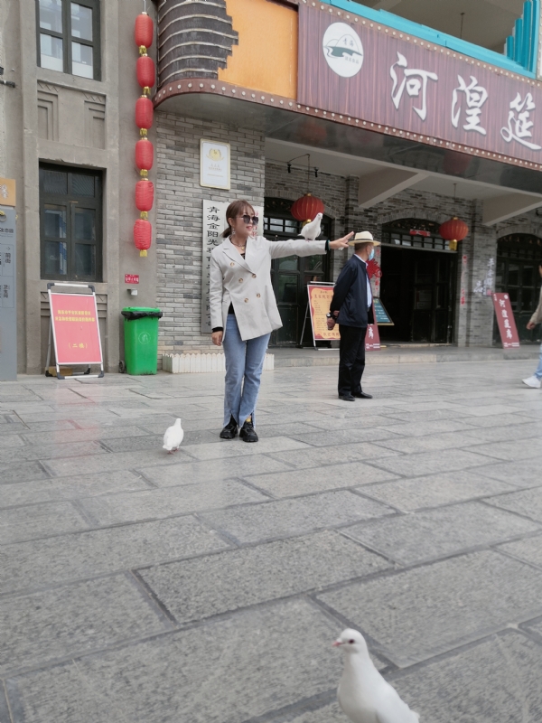 艳艳的第一张照片--滨州相亲服务中心