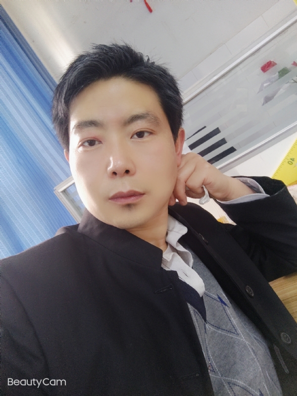 铜豌豆的第一张照片--滨州相亲服务中心