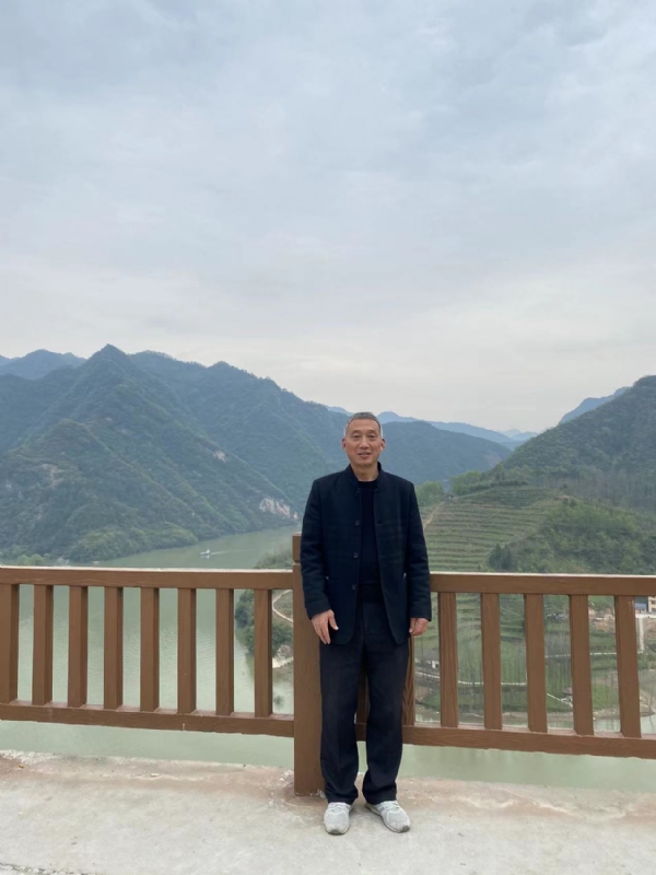 雪芳的第一张照片--滨州相亲服务中心