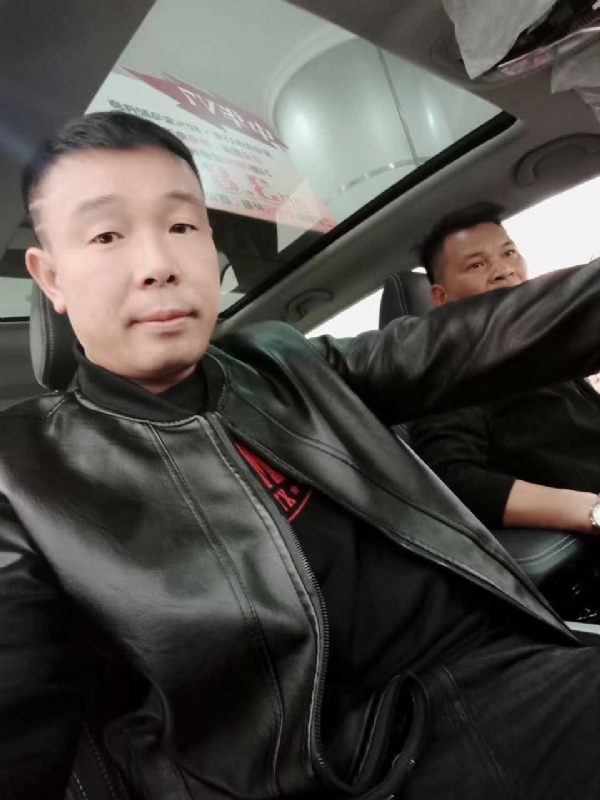 醉红尘的第一张照片--滨州相亲服务中心