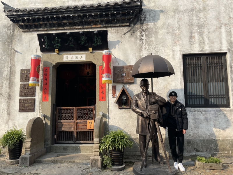 喝可乐的猫的第一张照片--滨州相亲服务中心