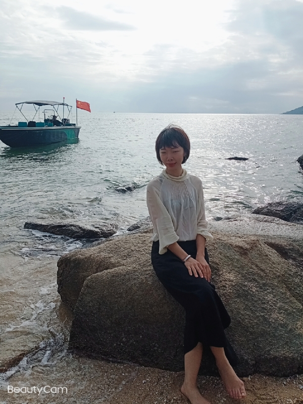 悠悠南山下的第二张照片--滨州相亲服务中心