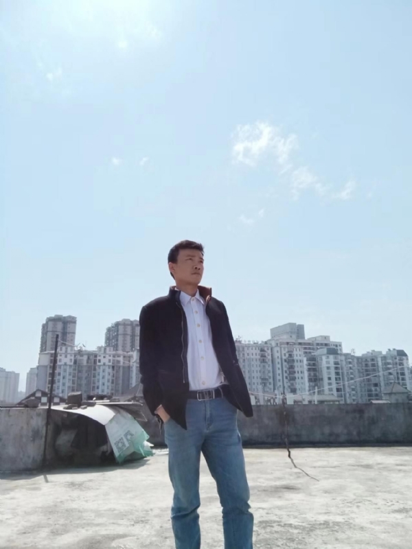 蓝色心情的第一张照片--滨州相亲服务中心