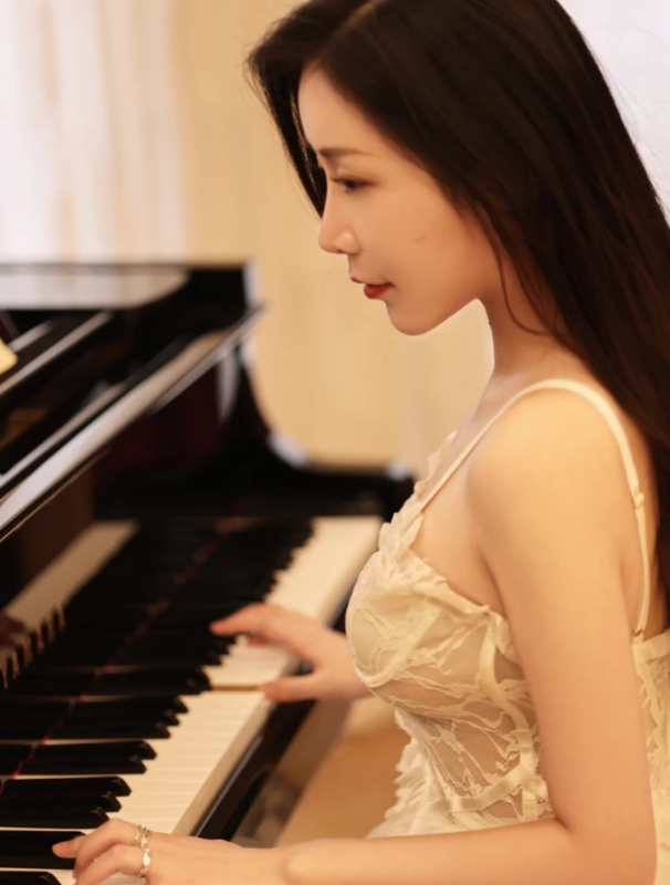 linlin的第二张照片--滨州相亲服务中心