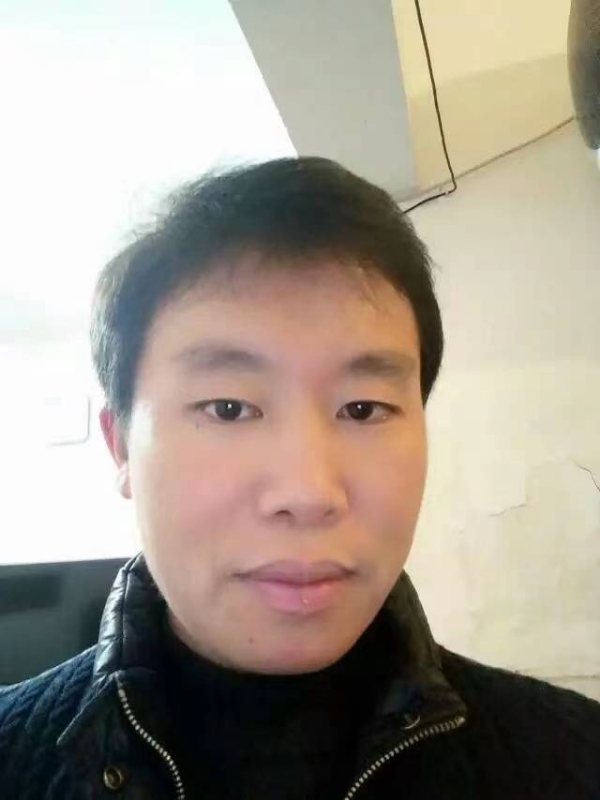 擎天柱的第三张照片--滨州相亲服务中心