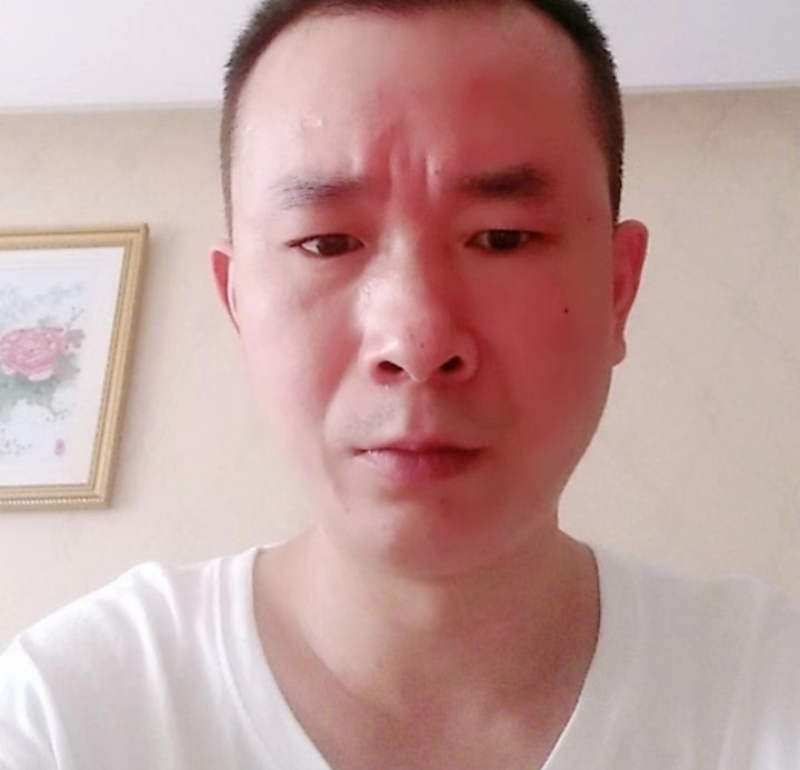 自由飞翔的第一张照片--滨州相亲服务中心