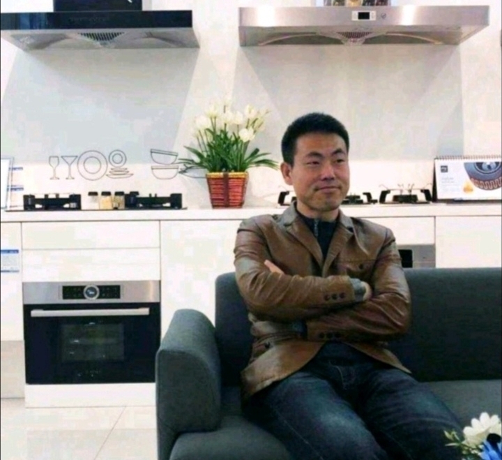 奋斗的执着的第一张照片--滨州相亲服务中心