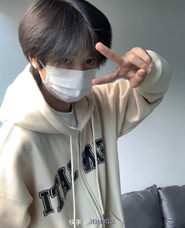 emo的风的第一张照片--滨州相亲服务中心