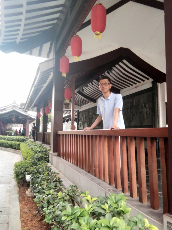 lijian的第一张照片--滨州相亲服务中心