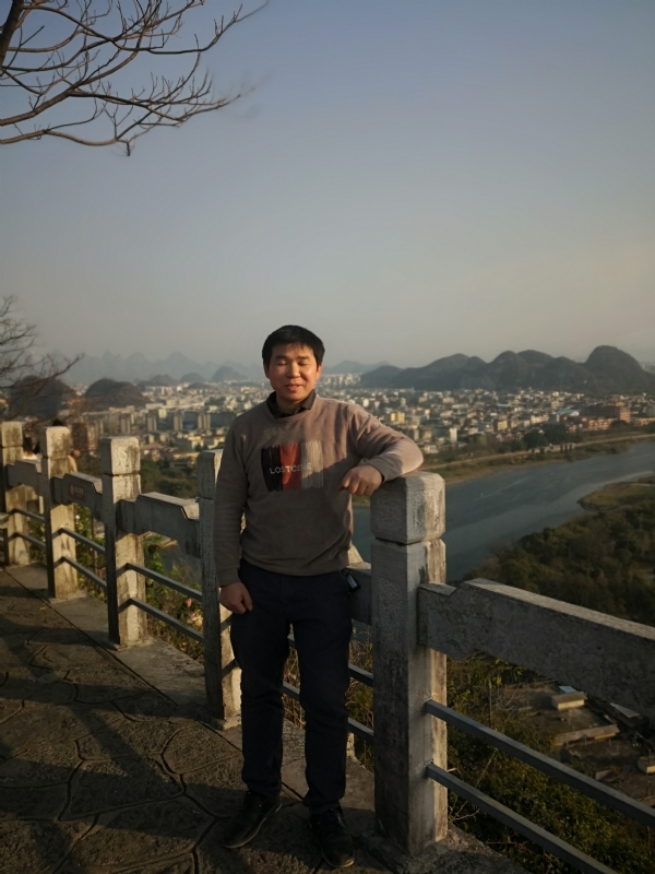 漓江之上的第三张照片--滨州相亲服务中心