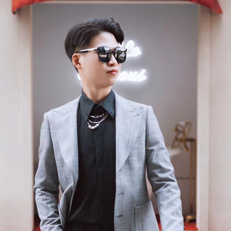 苟逸飞48的第二张照片--滨州相亲服务中心