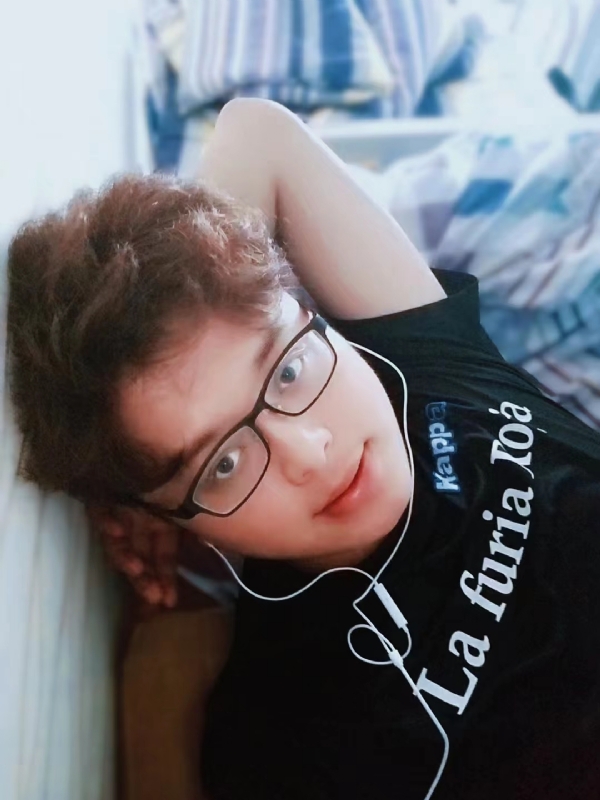 默铭芷的第一张照片--滨州相亲服务中心