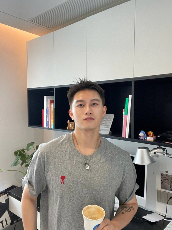 月光之下的第二张照片--滨州相亲服务中心