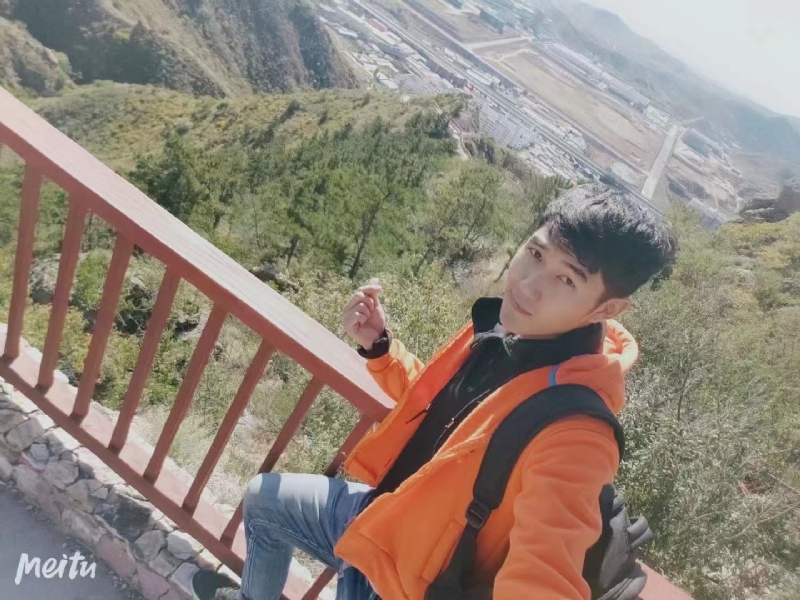 小啊鹏的第一张照片--滨州相亲服务中心