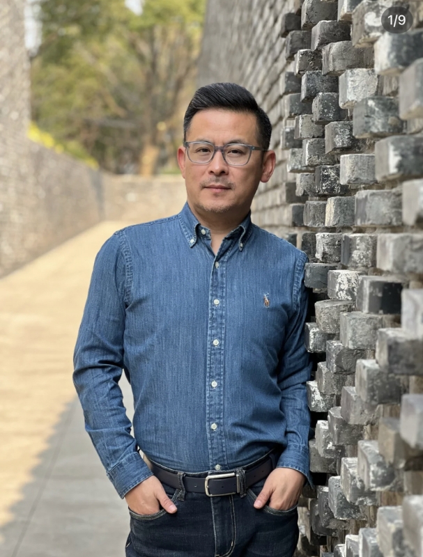 岁月不饶人的第一张照片--滨州相亲服务中心