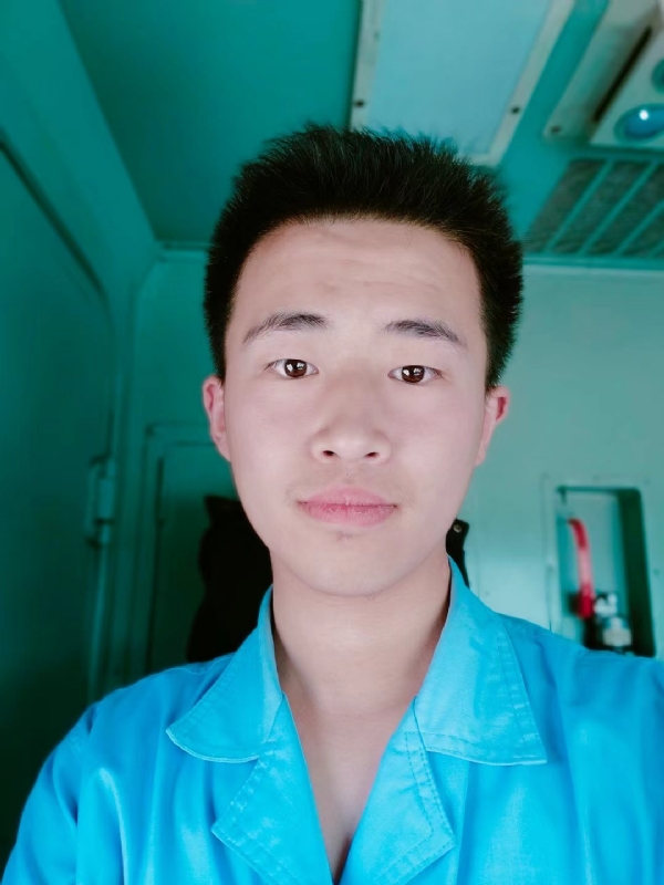 生而为人的第三张照片--滨州相亲服务中心