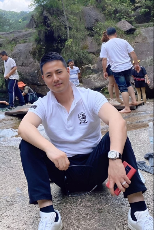 勿忘初心的第三张照片--滨州相亲服务中心