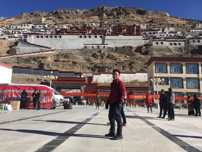 转身的第七张照片--滨州相亲服务中心