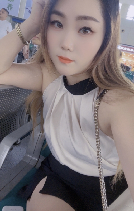 媛媛的第三张照片--滨州相亲服务中心