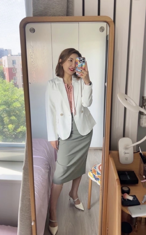 丽波的第三张照片--滨州相亲服务中心