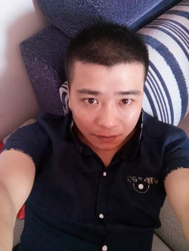 漫步的面包的第一张照片--滨州相亲服务中心