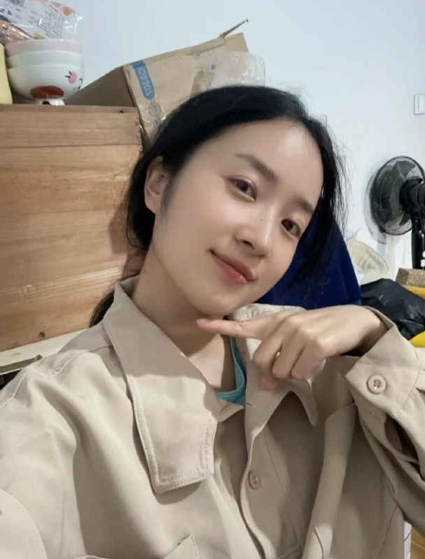 多喝热水的第二张照片--滨州相亲服务中心