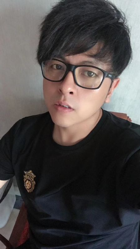 爱你永远不容易的第一张照片--滨州相亲服务中心