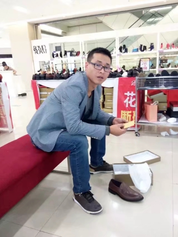 借我你的手的第一张照片--滨州相亲服务中心