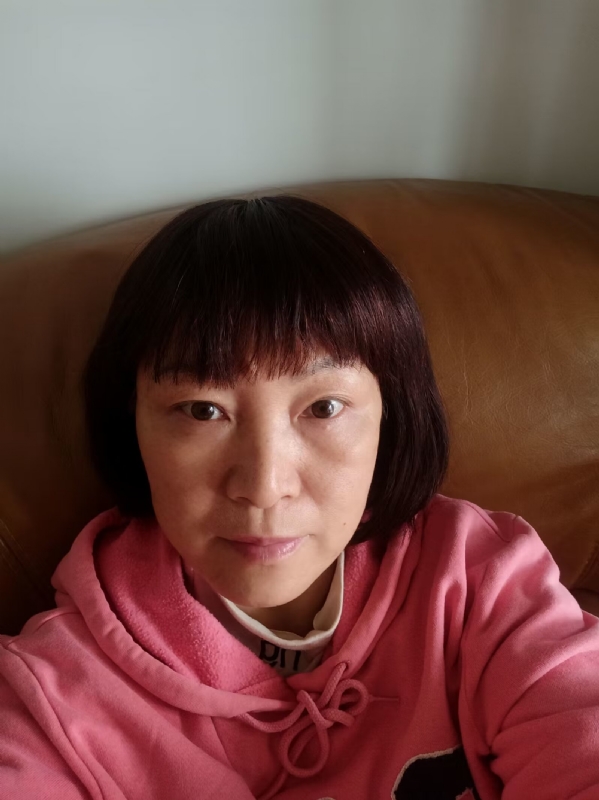 红玫瑰的第一张照片--滨州相亲服务中心