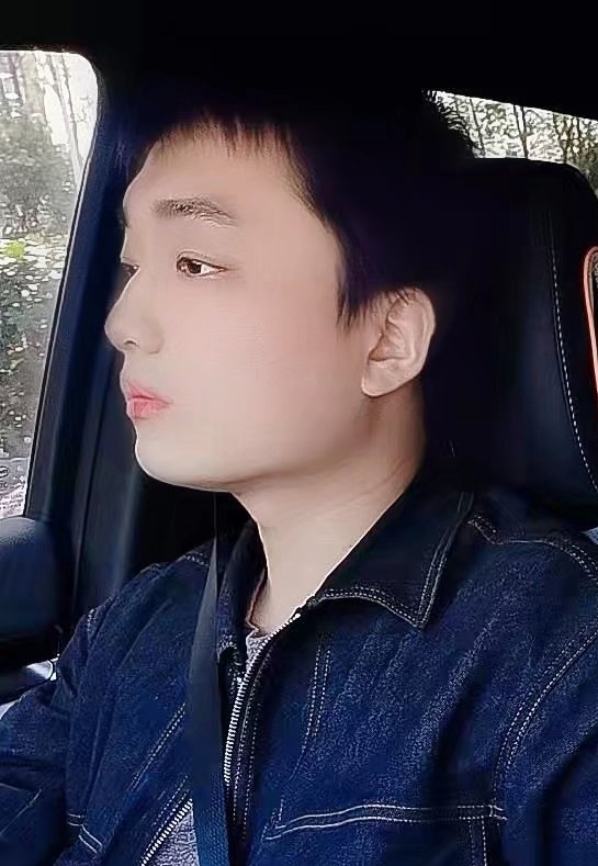 凉锦年的第一张照片--滨州相亲服务中心