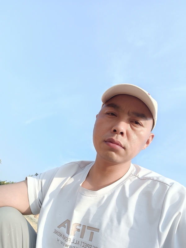 哥哥的第一张照片--滨州相亲服务中心