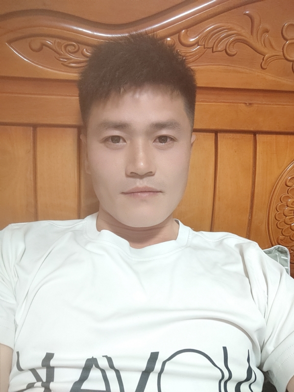 网球罗的第三张照片--滨州相亲服务中心