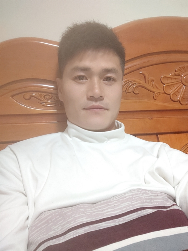 网球罗的第四张照片--滨州相亲服务中心