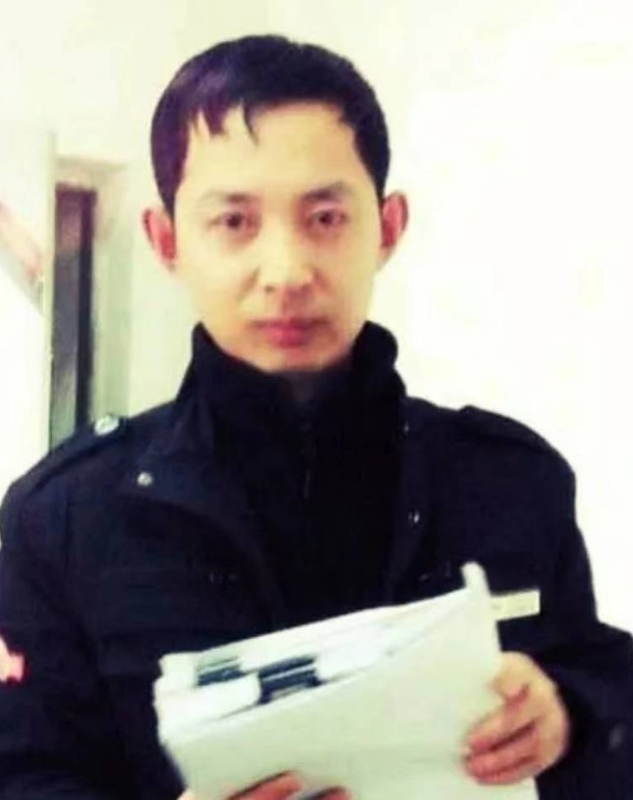 风雨中有你的第一张照片--滨州相亲服务中心