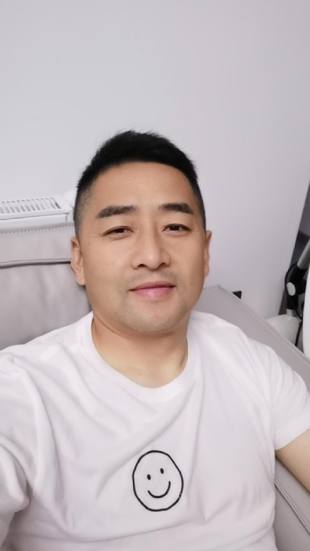 向阳而生的第一张照片--滨州相亲服务中心